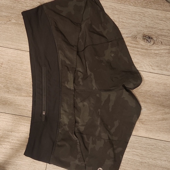 Lululemon Women's Camouflage Shorts - Picture 2 of 5